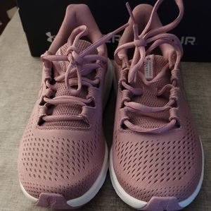 Under Armour woman's tennis shoes